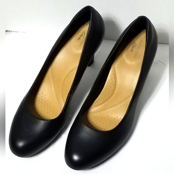 Clark's Adriel Viola Pumps - Picture 2 of 4